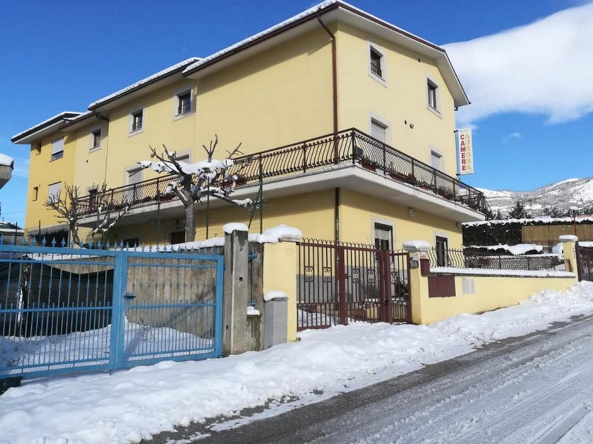 Complesso Turistico Aurora - Appartamenti Poggio Picenze المظهر الخارجي الصورة