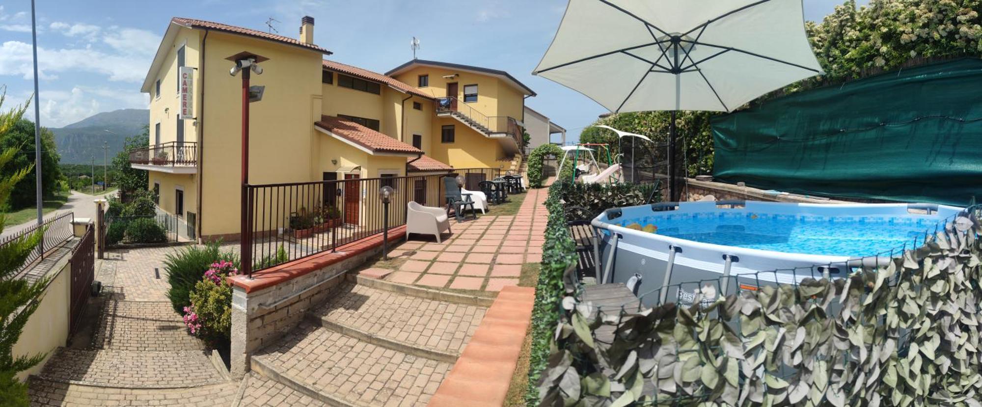 Complesso Turistico Aurora - Appartamenti Poggio Picenze المظهر الخارجي الصورة
