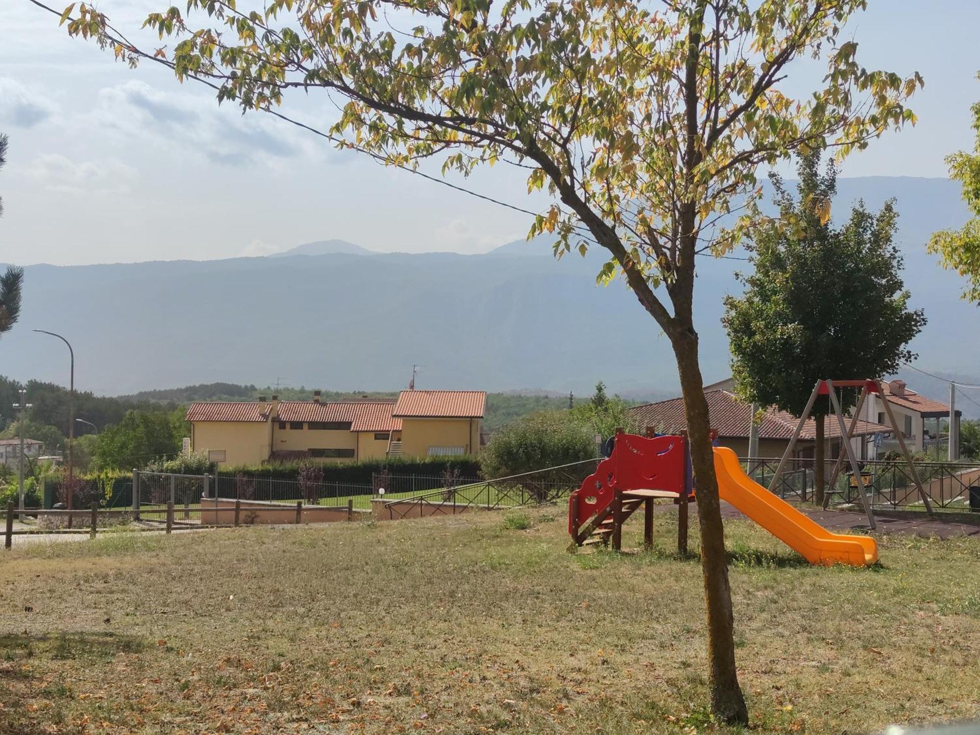 Complesso Turistico Aurora - Appartamenti Poggio Picenze المظهر الخارجي الصورة