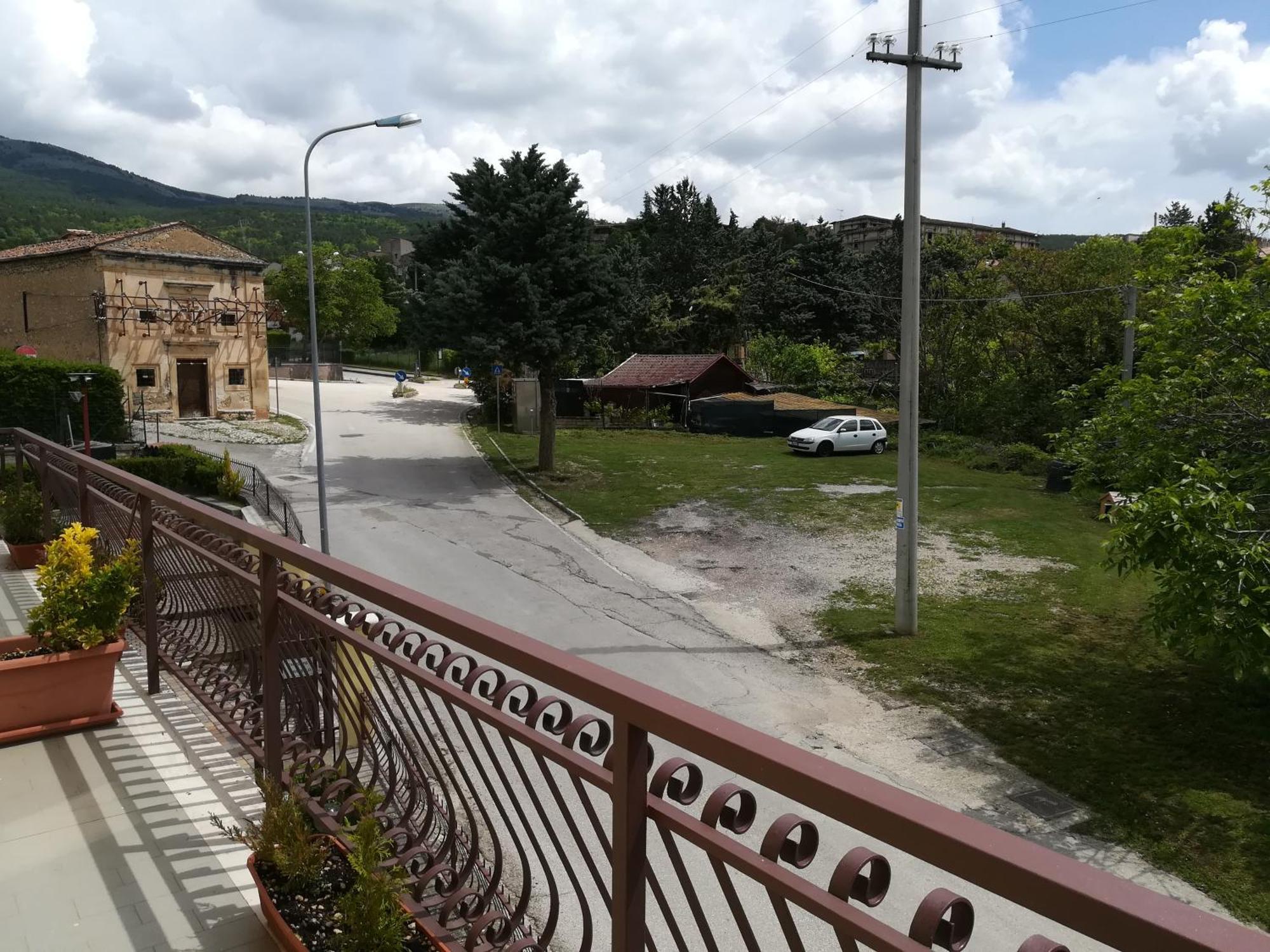Complesso Turistico Aurora - Appartamenti Poggio Picenze المظهر الخارجي الصورة